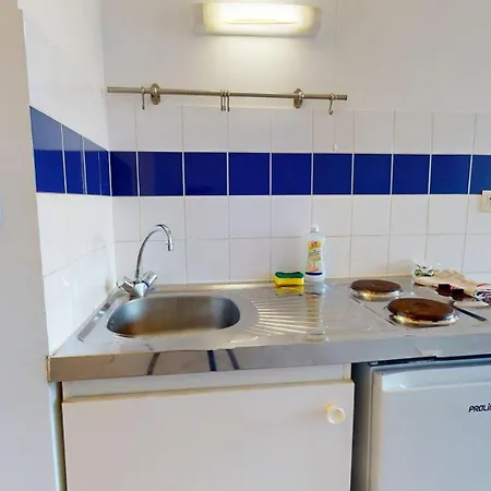 Paisible 5e Rue Jean-jacques Rousseau Apartment