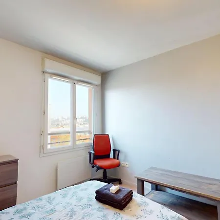 Apartment Paisible 5e Rue Jean-jacques Rousseau