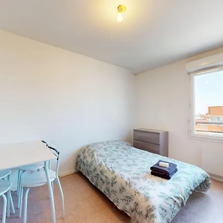 Paisible 5e Rue Jean-jacques Rousseau *