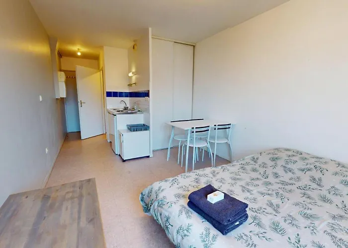 Paisible 5e Rue Jean-jacques Rousseau