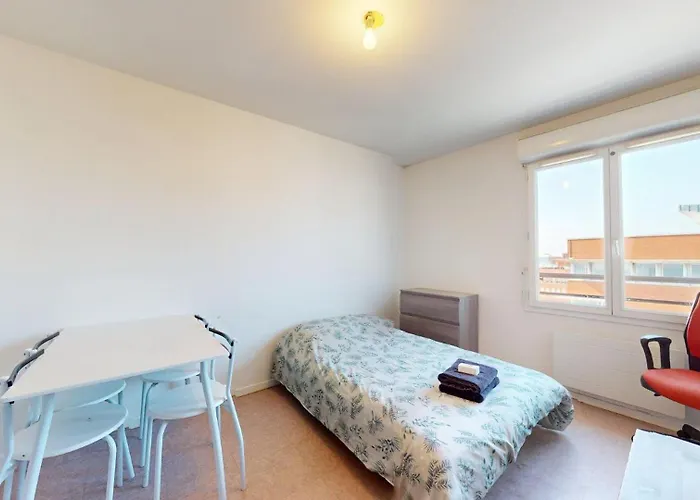 Paisible 5e Rue Jean-jacques Rousseau *